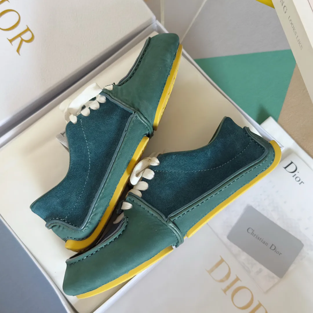 Men's shoes 💰640 Top version: Couple's Dior Roadie Series Catwalk Couple's Handmade Casual Sports Shoes Delivery Counter Exquisite Packaging🛍📦 ▪️Fabric: Original custom imported first-layer cowhide ▪️Inner lining: Original custom leather lining ▪️Sole: Original molded anti-slip rubber material ▪️Sole thickness: 2CM ▪️Size: Women's 35-40 / Men's 39-45